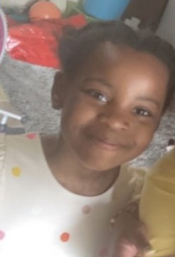 DFWscanner's tweet image. Lillie is in need of assistance and may be in danger.  Lillie is described as a 7-year-old Black female, 4’02”, weighing 80 lbs, with black hair and brown eyes. She was last seen wearing a Purple short sleeve shirt, multicolored shorts with flowers, and sandals. RT!