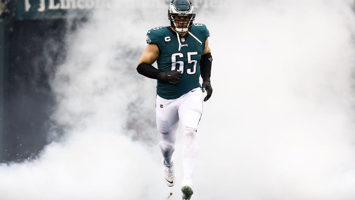 #Eagles tackle Lane Johnson is already a Hall of Famer at the age of 33 and is one of the 3 best right tackles of all time: 

-4x Pro Bowler
-2x 1st Team All-Pro
-1x 2nd Team All-Pro
-Super Bowl Champion 
-127 Games played in all as a starter, and when he plays, Philadelphia