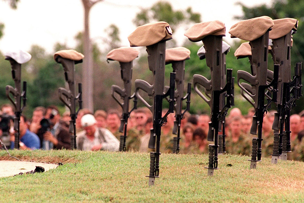 RSL Queensland (@rslqueensland) on Twitter photo On 12 June 1996, two Australian Army Black Hawk helicopters collided near Townsville. In the accident, 18 people lost their lives – 15 from the Special Air Service Regiment and three from the 5th Aviation Regiment. Today we remember the fallen and the survivors.
📸 <a href="/DefenceAust/">Defence Australia</a> On 12 June 1996, two Australian Army Black Hawk helicopters collided near Townsville. In the accident, 18 people lost their lives – 15 from the Special Air Service Regiment and three from the 5th Aviation Regiment. Today we remember the fallen and the survivors.
📸 <a href="/DefenceAust/">Defence Australia</a>