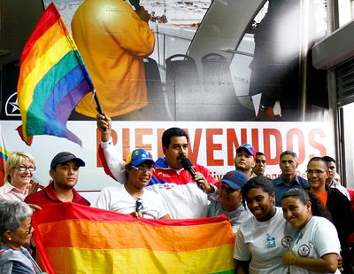 juandiaz50's tweet photo. CUIDADO CON ESTAS COMUNIDADES DE "BICHOS RAROS" EN NUESTRA PATRIA....QUE  HAGAN SUS COCHINADAS SEXUALES...PERO AL ESTADO NO LE PIDAN VAINAS RARAS...LA FAMILIA ESTA CONFORMADA POR UN HOMBRE Y UNA MUJER Y NIÑOS Y NIÑAS..PROCREADOS Y CONCEBIDOS EN ACTO SEXUAL @dcabellor https://t.co/wADtDhxMhT