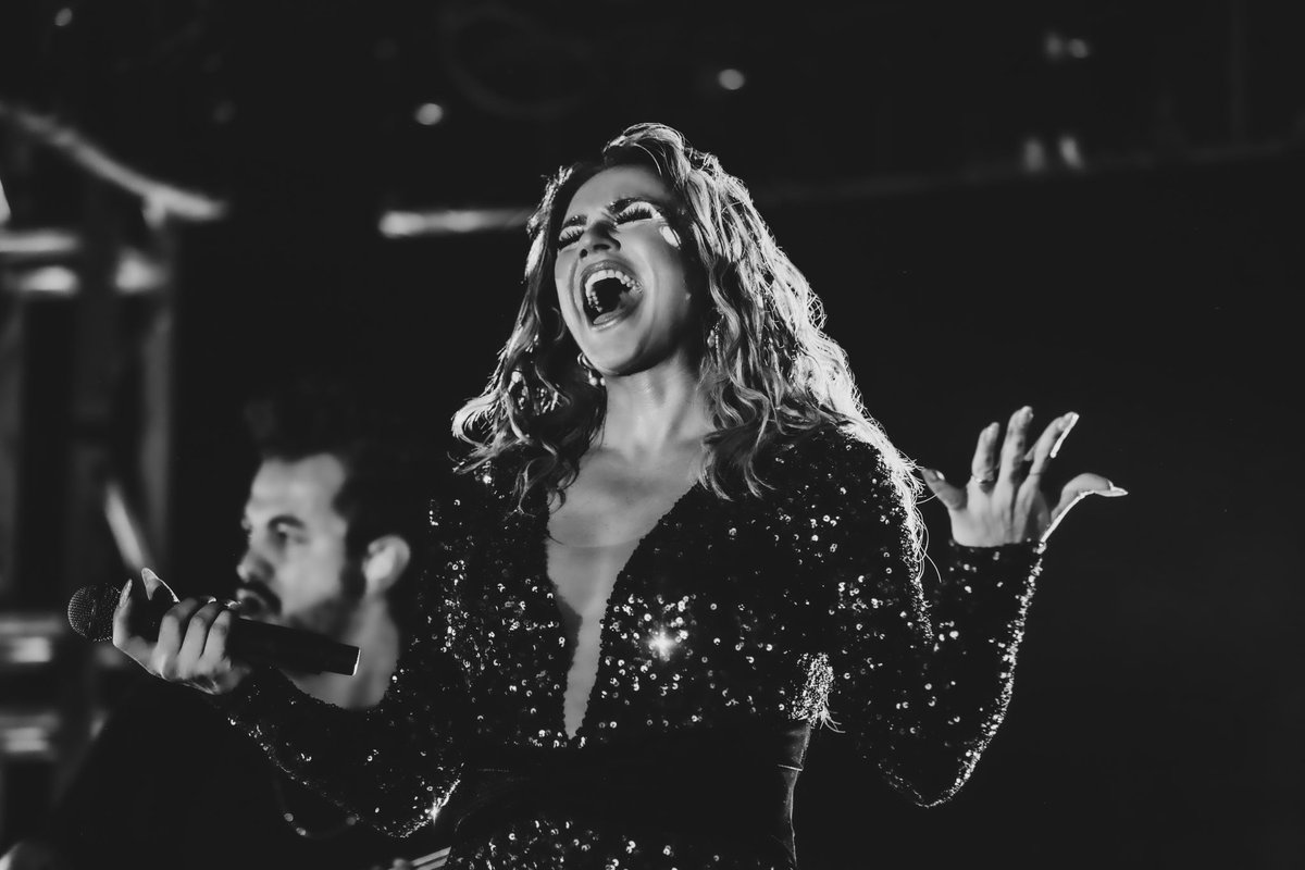 lajosa's tweet photo. Ya extrañaba a mi querida #JosaFamilia de Morelia ❤️ gracias por tanto amor y entrega 😘 https://t.co/LMeLVUva7J
