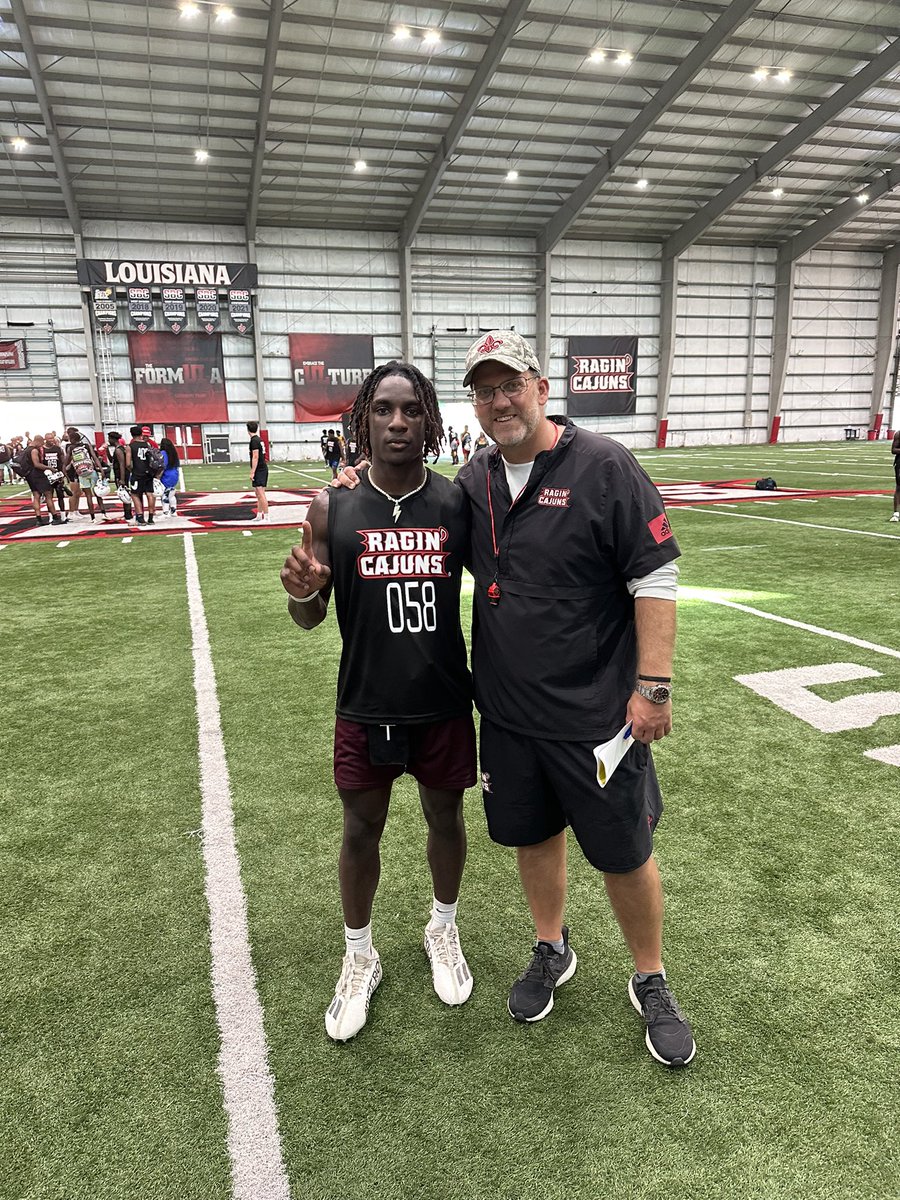 Had a great day today at <a href="/RaginCajunsFB/">Louisiana Ragin’ Cajuns® Football</a> putting in some work with <a href="/JeffNorrid1/">Jeff Norrid</a> <a href="/JeffBurris93/">Jeff Burris</a> <a href="/michaeldes1/">Michael Desormeaux</a> really appreciate y’all working with me🦐🔴⚪️