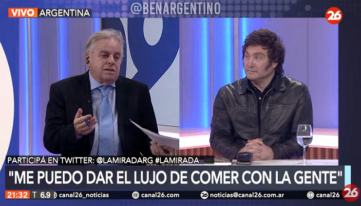Viendo a Milei en Canal 26

En 1º lugar, siempre reconozco la honestidad intelectual de R. García. No necesita recurrir ni a interrupciones ni a golpes bajos para tener programas y ser un gran periodista.

Dicho esto: Javier recorrió todos los temas de modo sólido y brillante.