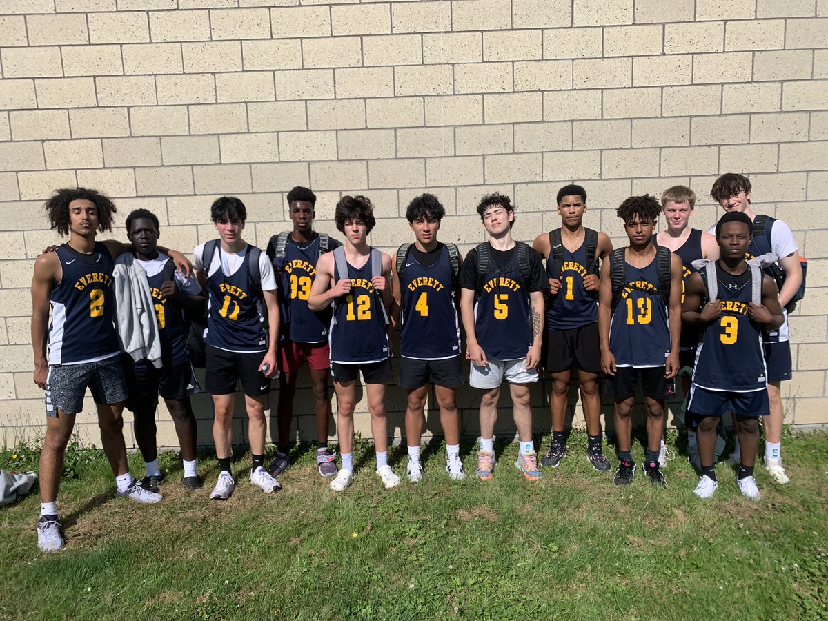 Awesome first tourney of the summer for the program!  Varsity had 3 solid wins mixed in with some games we’ll grow from, and JV and C continue to compete and improve.  Very productive 3 days of hoop👏👏👏 Onto the Lake Washington Tourney next weekend! #UnitedAsOne #TheSeagullWay