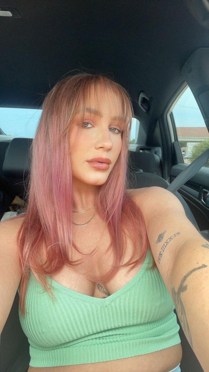 claire bear 🧚🏻 tweet media
