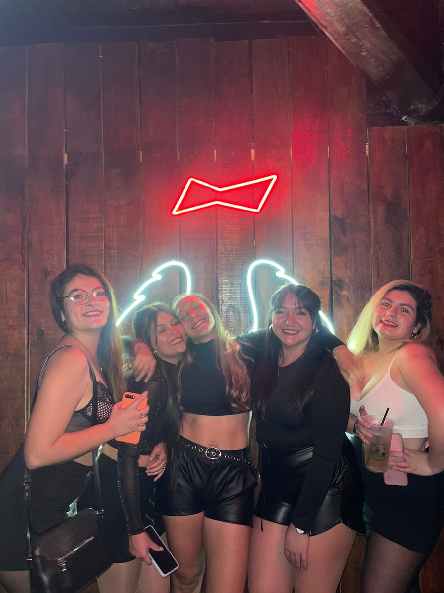 MicaaTata's tweet photo. Las amo mucho ♡♡♡♡♡ https://t.co/oXUdoDcvxY