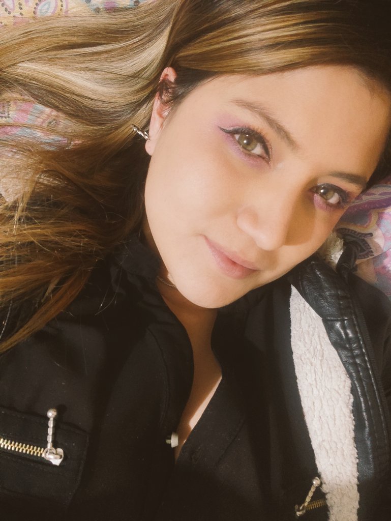 VANE TURRIAGO tweet media