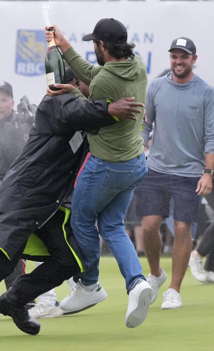 Kristopher Young tweet media