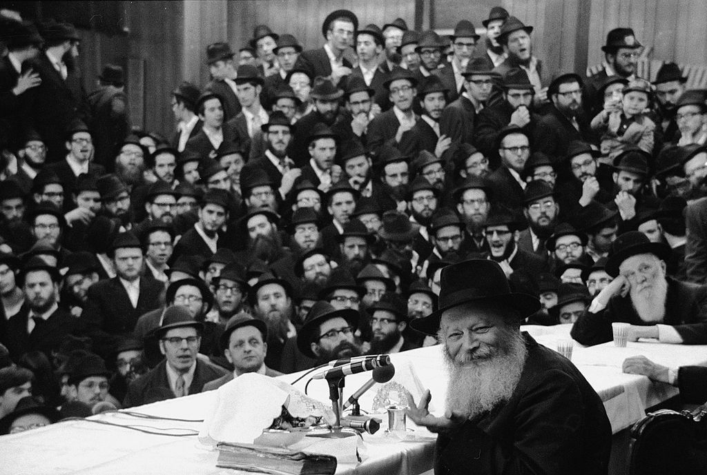 Very_0wn's tweet photo. Chabad: Judaism is capitalism with a socialist spirit
https://t.co/HW9MHkvdWU
"The roots of socialism are firmly grounded in Torah. Ultimately, the ideal of Torah, the messianic era, is a kind of socialist anarchy."
https://t.co/Mr8Y90muTl

Whoever has the gold, makes the rules! https://t.co/EXYeCGqfgP