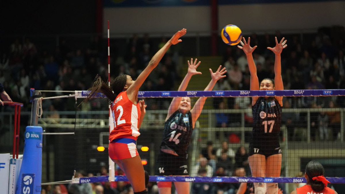 jordangallichio's tweet photo. Amistoso internacional. 

En Villa María, CBA, ganaron @LasPanterasARG 🏐🇦🇷

Fue 3-0 vs. 🏐🇨🇺 27-25, 25-18 y 25-19.

La máxima anotadora argentina fue @DaaniBulaich con 12 p.

@YasNizetich y @biancacugno 11p.

El próximo martes en Rosario estaremos por @TyCSports 
📸 @Voley_FeVA https://t.co/72GQpDfQxU