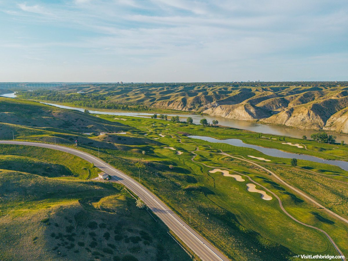 VisitLethbridge's tweet photo. No ifs, ands, or putts โณ๏ธ โ bring your golf clubs when you #VisitLethbridge ๐
Discover golf courses in our area ๐ https://t.co/tst6Z0jiFK https://t.co/BwR4vFtC2j