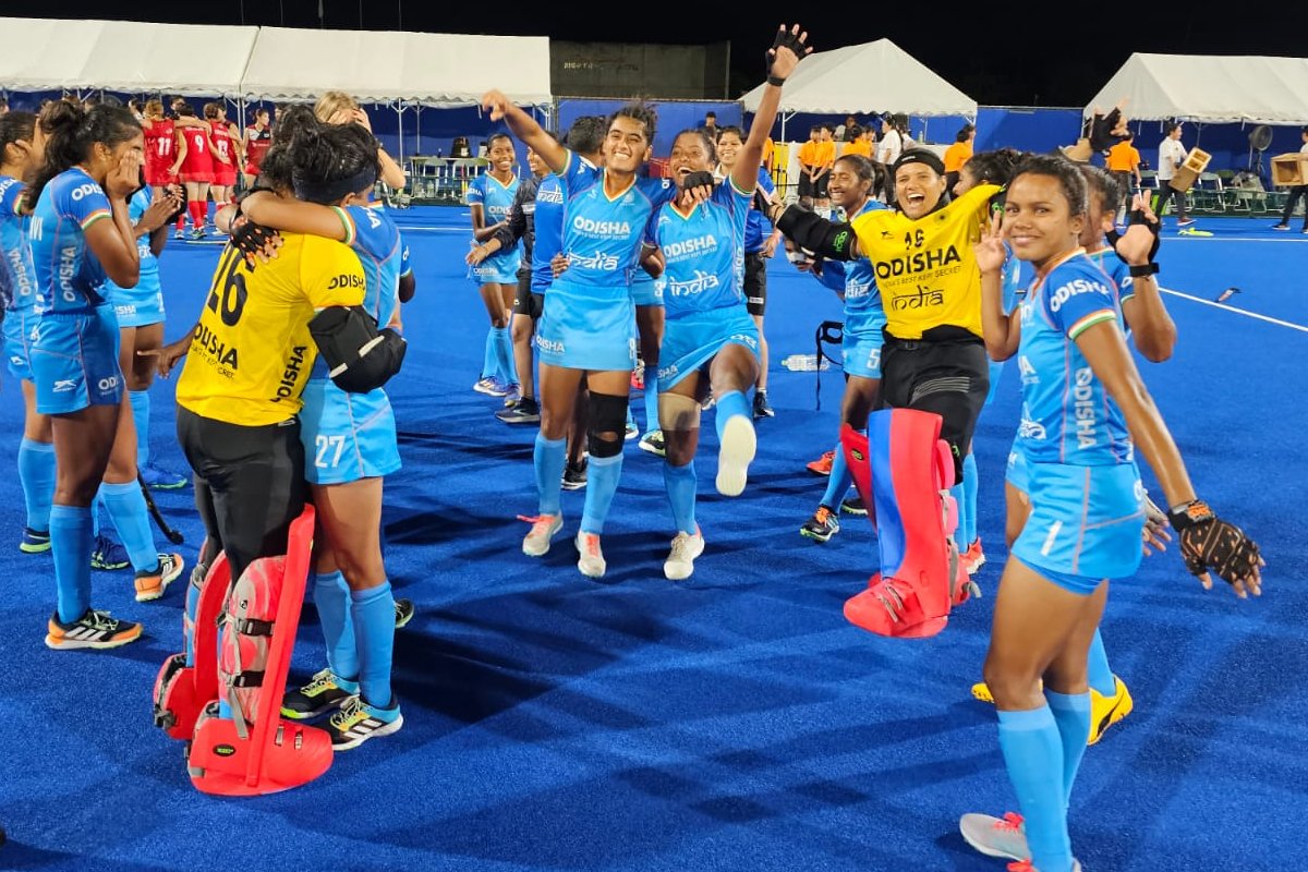 Historic victory!

India won its first-ever Women's Junior Hockey Asia Cup title. 

They secured the championship title by defeating 4-time champions Korea in a captivating final match held in Kakamigahara, Japan on Sunday, with a score of 2-1.

#HockeyAsiaCup