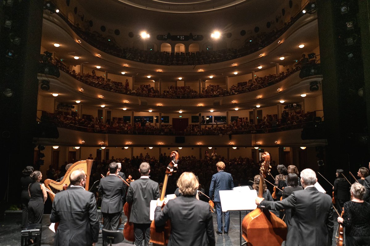 HopeViolin's tweet photo. Danke, Braunschweig!
#newcentury #ncco #germantour #braunschweig
Photos © Sören L. Schirmer https://t.co/JBShoz4tKL