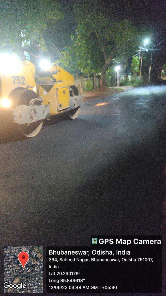 bmcbbsr's tweet photo. Road work by BMC.
Semi-dense Bituminous Concrete.(SDBC) laying work is in progress at Sahidnagar in ward no-30.
#BMCWork https://t.co/S7KYN3tJWf