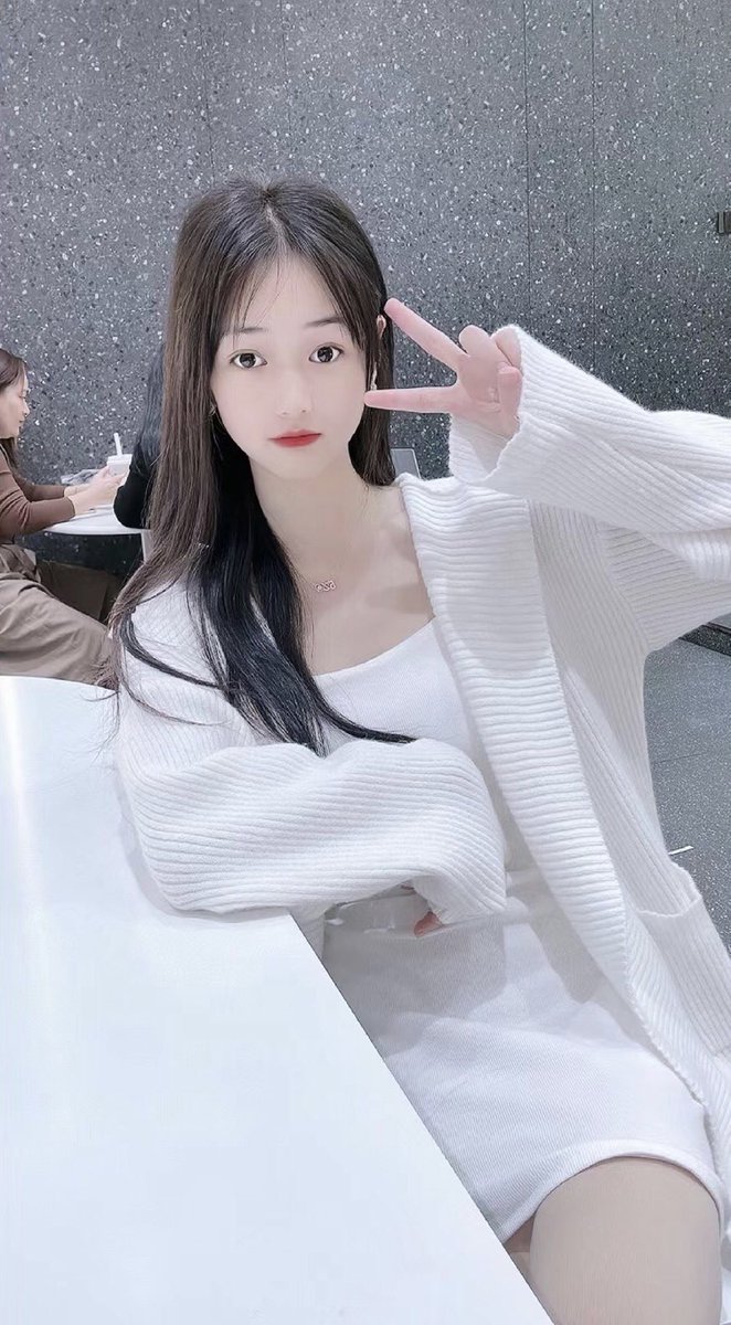 xia6895's tweet image. 食物令家有了难以描述的温情— #气质美女