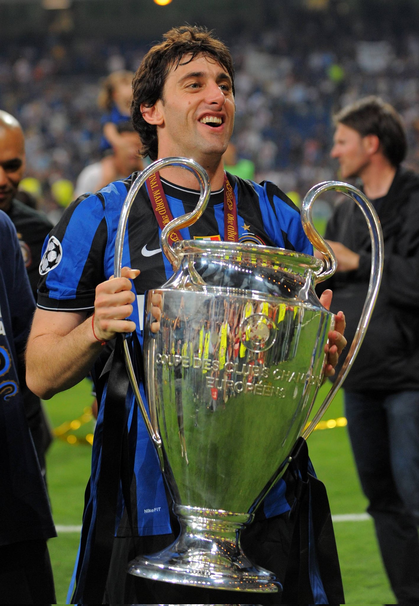 Happy Birthday to Diego Milito who turns 44 today! 