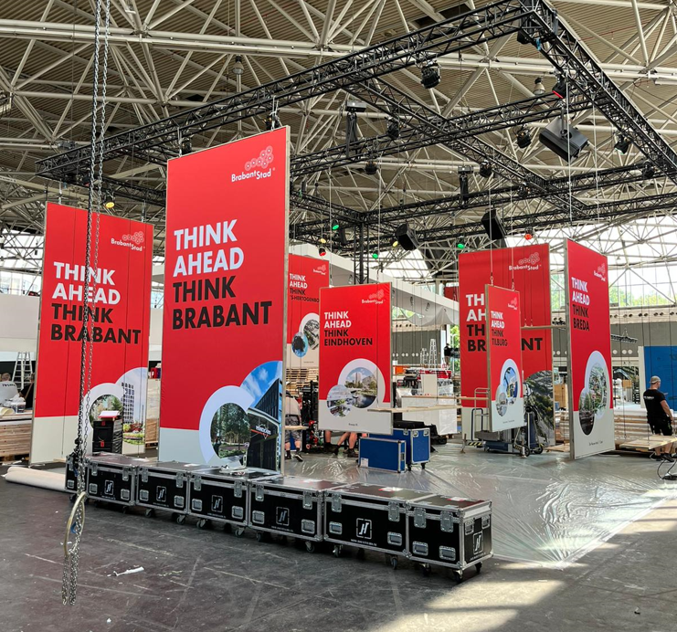 BrabantStad's tweet photo. Zien we je morgen, woensdag of donderdag op de #PROVADA in de #Rai? Aan onze stand wordt hard gewerkt: 'Think Ahead, Think Brabant'. Kom gezellig langs voor een kopje echte Brabantse koffie. Meer info: https://t.co/JbtvlfwxNz

#Provada2023 #inbrabant
#Thinkaheadthinkbrabant https://t.co/OBFF4I0c8a
