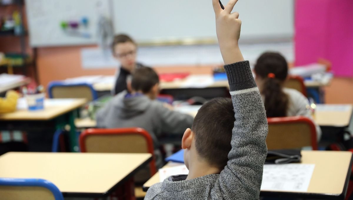 Amiante : sur plus de 19.300 écoles françaises, 28,4 % contiennent de l’amiante selon une enquête francebleu.fr/infos/sante-sc…