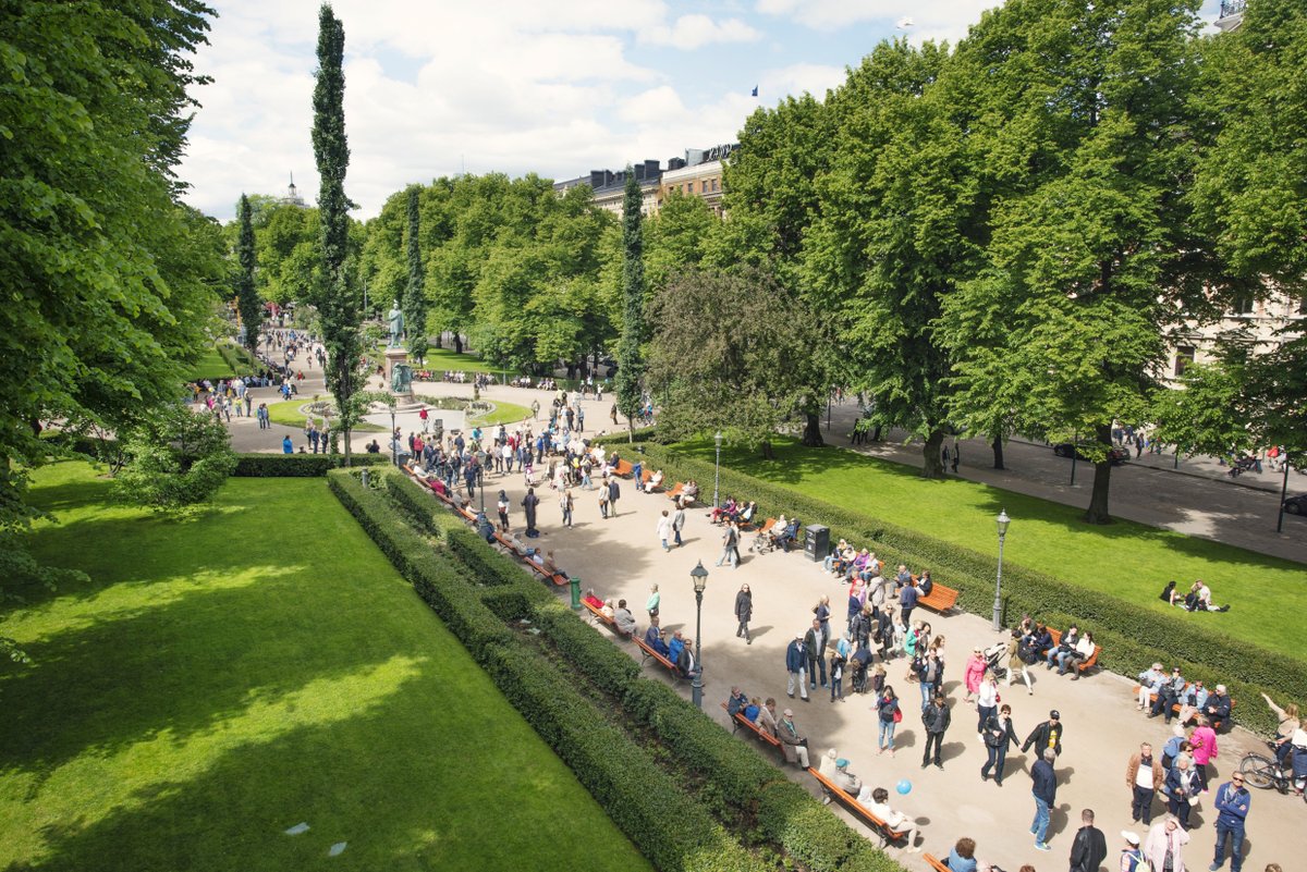 VisitHelsinki's tweet photo. HAPPY BIRTHDAY, our beloved #Helsinki! ❤️
On June 12 in 1550, King Gustav Vasa of Sweden established Helsinki at the mouth of the Vantaanjoki river. So on this day in 2023, we celebrate the 473rd birthday of our city! 🎉 See full Helsinki Day program here: https://t.co/Kb6oUQ1pst https://t.co/WhC9mOXnIN