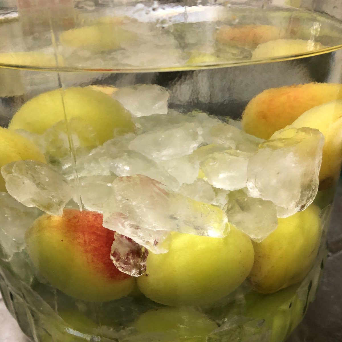 でーきたっ

あとは熟すのを待つのみ🥃✨✨✨ https://t.co/v0N0fKtFmw