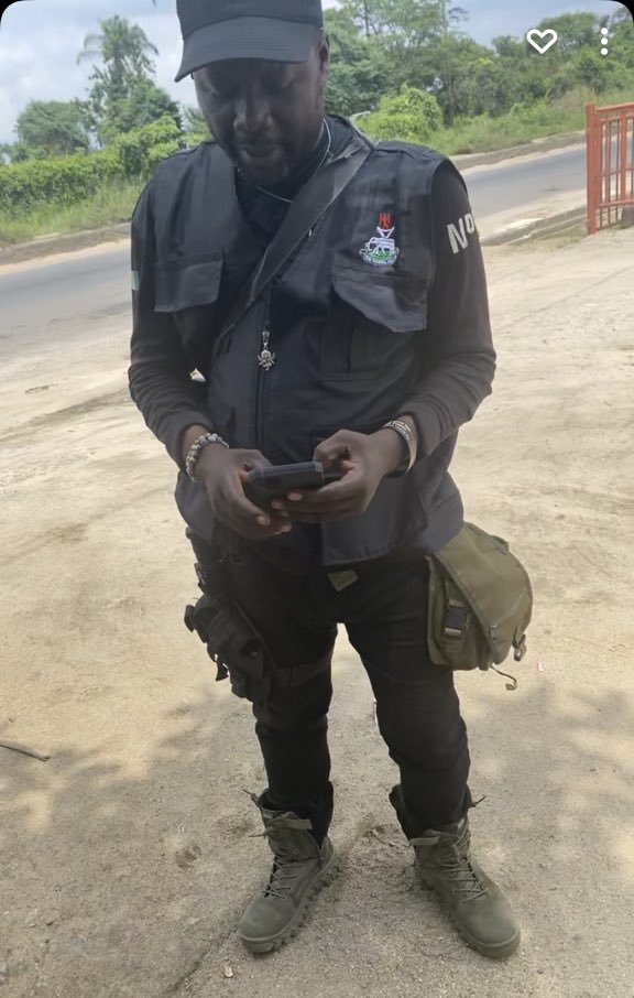 This is the face of criminal SARS officers in Port harcourt searching people’s phones which is against the law of <a href="/PoliceNG/">Nigeria Police Force</a> 

When is the impunity going to stop in Port harcourt? Stop harassing young Men