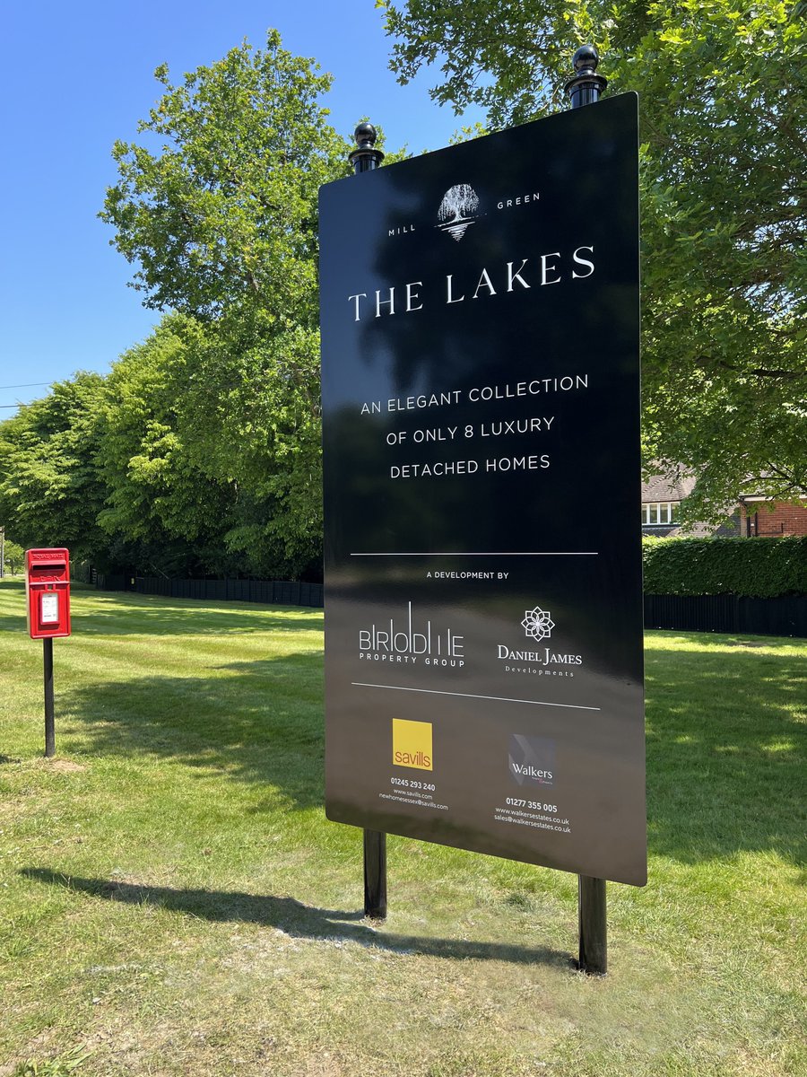 TheBrodieGroup's tweet photo. Welcome to The Lakes, Fryerning, We are thrilled to see our latest signage nestled in the beautiful heart of Mill Green. ⁣
⁣
A big thank you to We Are Fred for working with us on the design and installation. 
⁣
Please contact our sales agents for more details, enjoy the sun ☀️ https://t.co/fp9ts5mEA1