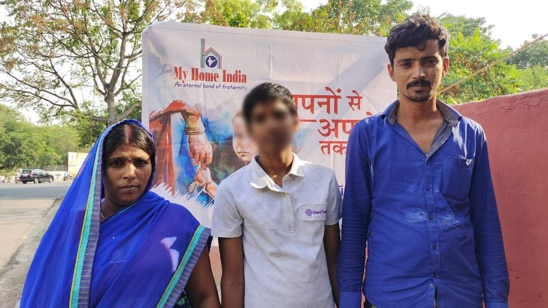 numaldusad's tweet photo. This boy of #Bihar was reunited back to his family by us.He was at a #children home in #Delhi.
Despite repeated attempts by government agencies&amp;children home his house was untraceable.
Within a week our‘#Snehdoot’traced his family&amp;reunited him back to his family.
#SapnoSeApnoTak https://t.co/MDuPLdYYTx