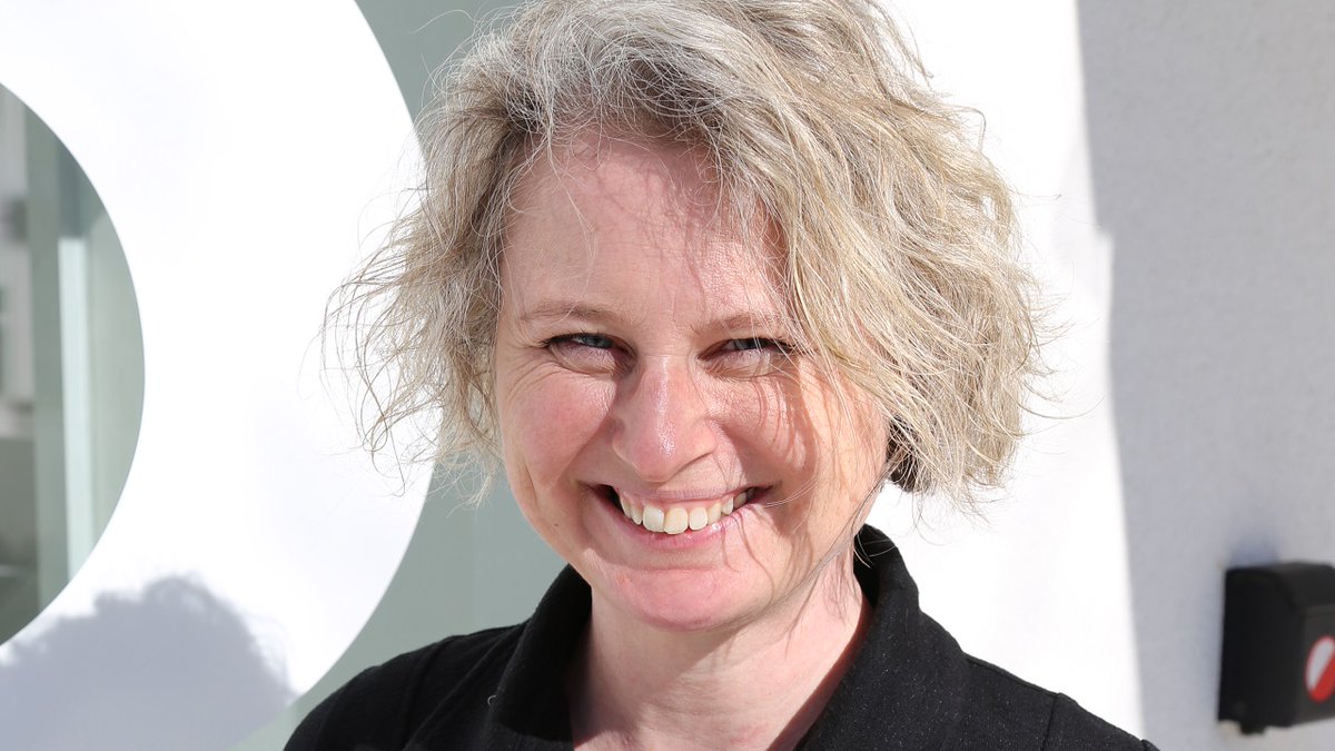 RUC (@roskildeuni) on Twitter photo Prof. <a href="/LouiseDalgaard5/">Louise Dalgaard</a> fra RUC bliver en central deltager i det nye center for RNA-medicinforskning, som netop har modtaget 60 mio. kr. fra Novo Nordisk Fonden. Det nye center vil udvikle bedre behandling af stofskiftesygdomme.
ruc.dk/nyheder/nyt-fo…
#rna #dkforsk #diabetes Prof. <a href="/LouiseDalgaard5/">Louise Dalgaard</a> fra RUC bliver en central deltager i det nye center for RNA-medicinforskning, som netop har modtaget 60 mio. kr. fra Novo Nordisk Fonden. Det nye center vil udvikle bedre behandling af stofskiftesygdomme.
ruc.dk/nyheder/nyt-fo…
#rna #dkforsk #diabetes