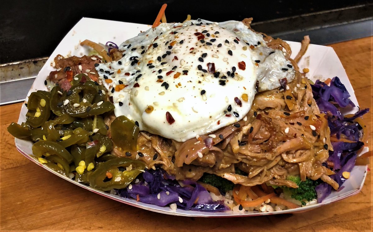 Get your #PorkShoulder Bowl <a href="/uppercuttruck/">Upper Cut</a> 5p-9p <a href="/SPARKsocialSF/">SPARKsocialSF</a>. See 📷 menu, review, chat with #foodtruck #foodie @Mobolet 🔗 bit.ly/2mMNaoN