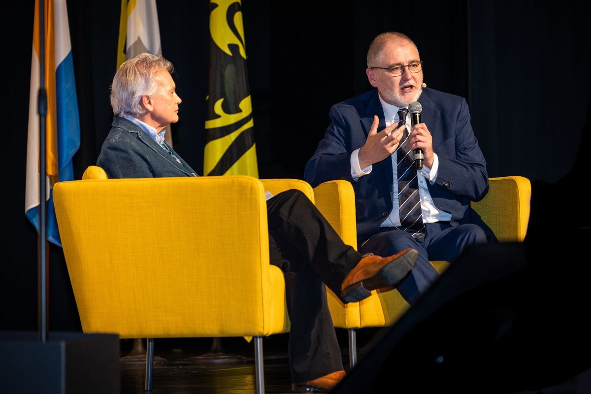 Vlaanderen Vrij! Ons eerste visiecongres was een groot succes. Bedankt aan congresvoorzitters @KlaasSlootmans en @Barbara_Pas. 
België is het probleem. Een vrij, veilig en welvarend Vlaanderen is de oplossing! 💛🖤