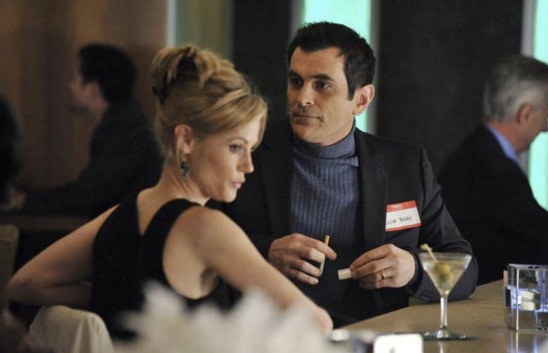 fefewhitee's tweet photo. happy valentine's day for clive bixby and julianna from modern family https://t.co/2dnVxThd6h