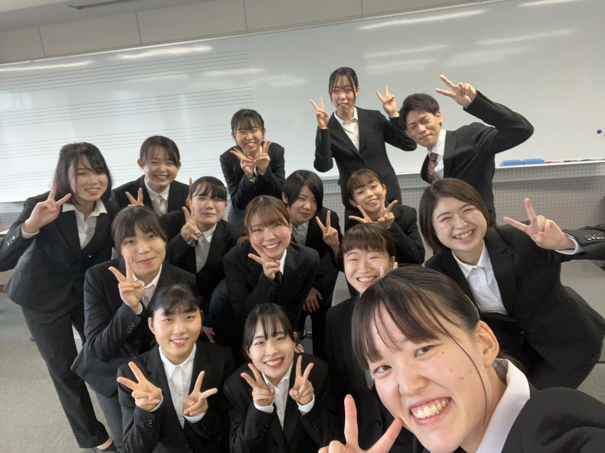 kio_advance's tweet photo. こんにちは！畿央大学アカペラ部ADVANCE#です！

昨日畿央大学の20周年式典にて学歌を披露させていただきました！！ https://t.co/pTx79n4hT8