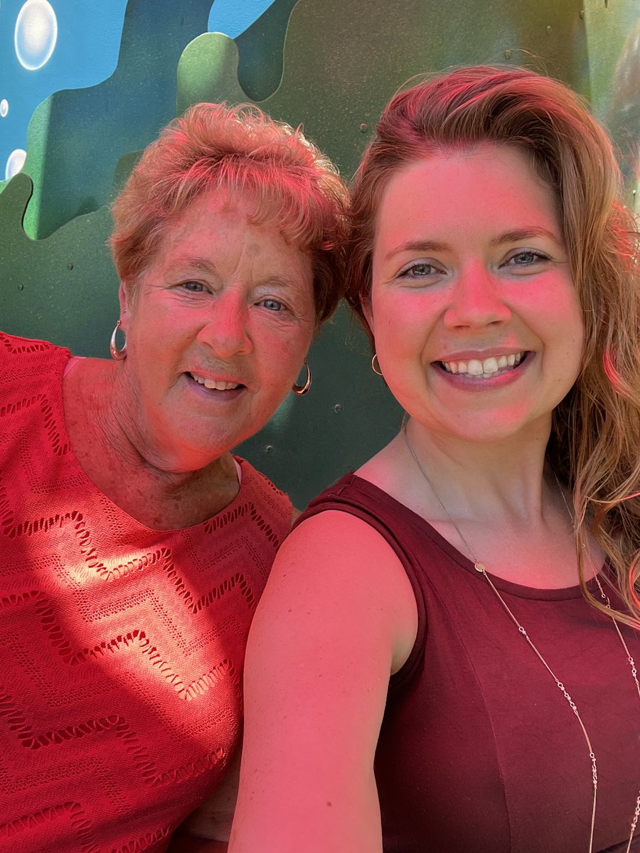 allisonmduval's tweet photo. Happy 78th birthday, @NationalFCCLA! This 2022-2023 school year has indeed been #incREDible! I dipped my toes in the Pacific Ocean and had fun riding @Disneyland rides and trying vegan theme park food with #VAFCCLA ahead of the 2022 National Leadership Conference. #FCCLAfamily https://t.co/LSAEeYNPIn
