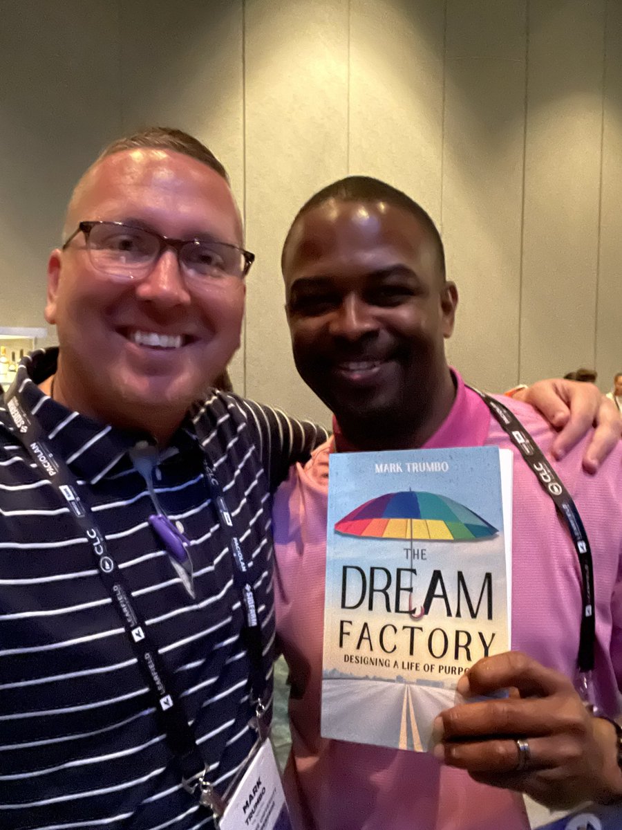 Final copy of the night goes to my PDI brother, Reggie! Appreciate you my guy! 

#DreamOn | #TheDreamFactory