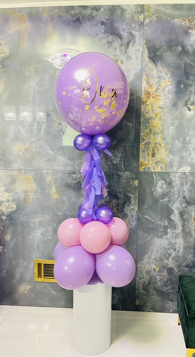 Make your next celebration POP with a custom balloon bouquet from Balloonista! 🎈🌟 Personalize your balloons with a decal of your choice and create a unique centerpiece for any occasion. Order now and let's get the party started! 🎉 #balloonista #customballoons #partydecor