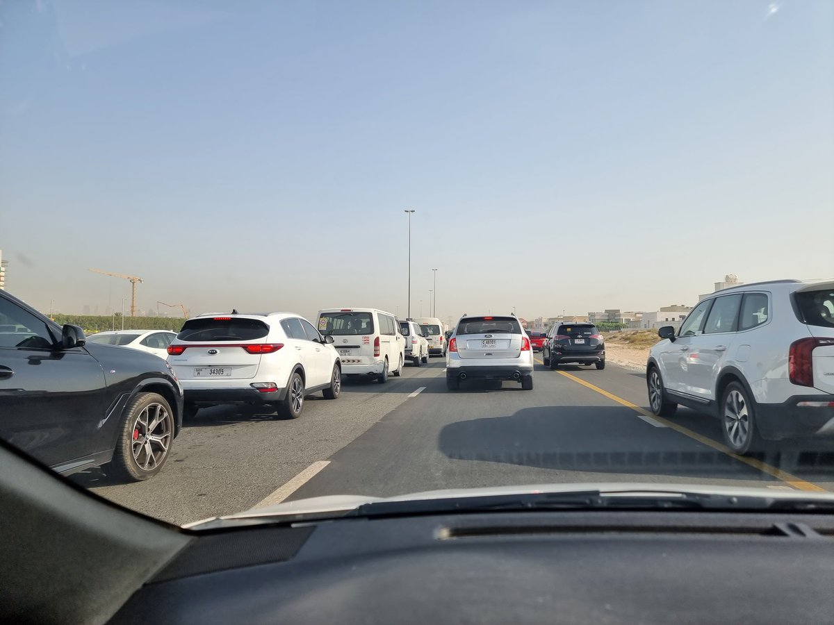 Traffic Critic ناقد مروري tweet media