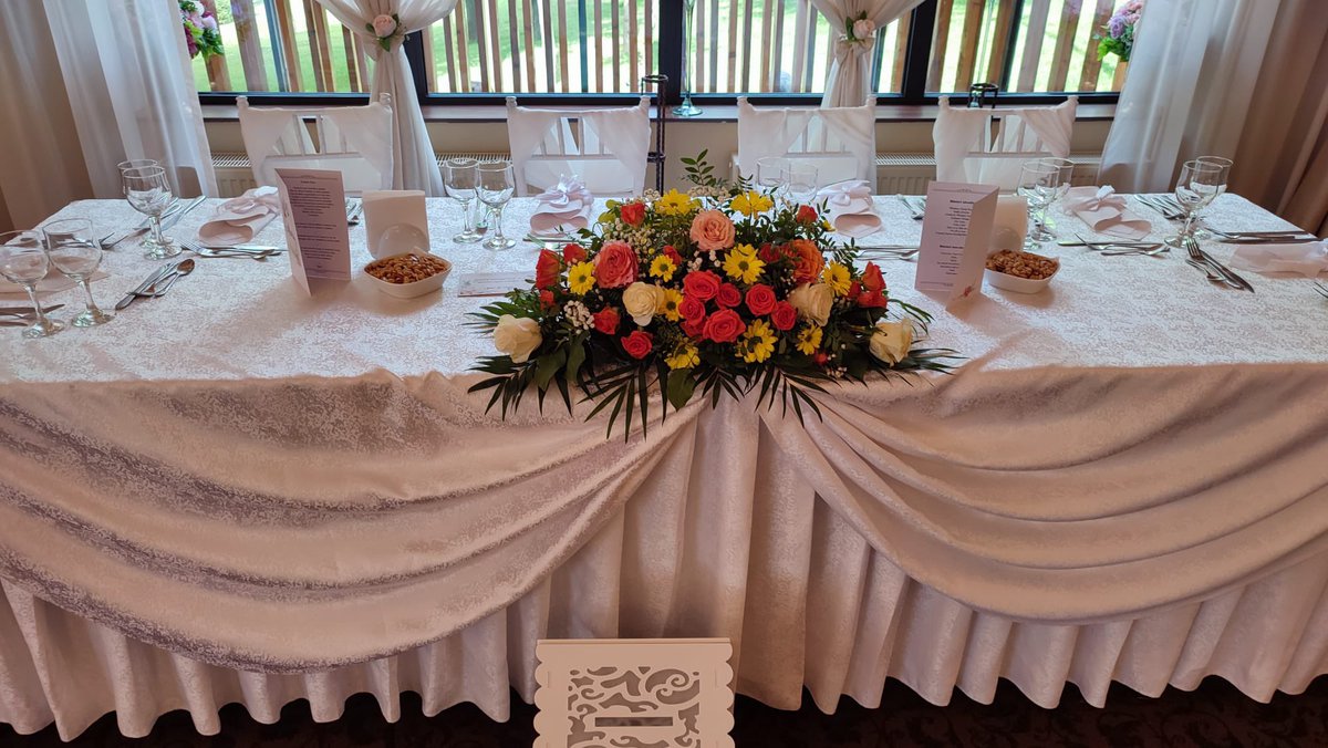ThePresidentro1's tweet photo. #Restaurantul #ThePRESIDENT cel mai bun loc din #Bucuresti #Romania pentru evenimentul tău / nunta ta / botezul copilului tău / #peMalulLacului #ParculTei
Grăbeşte-te şi salvează data pentru #Nunta2023 #Nunta2024 #Nunta2025
0720 047 541
sau
https://t.co/gcOjy596MI https://t.co/u0rq6qP8wt