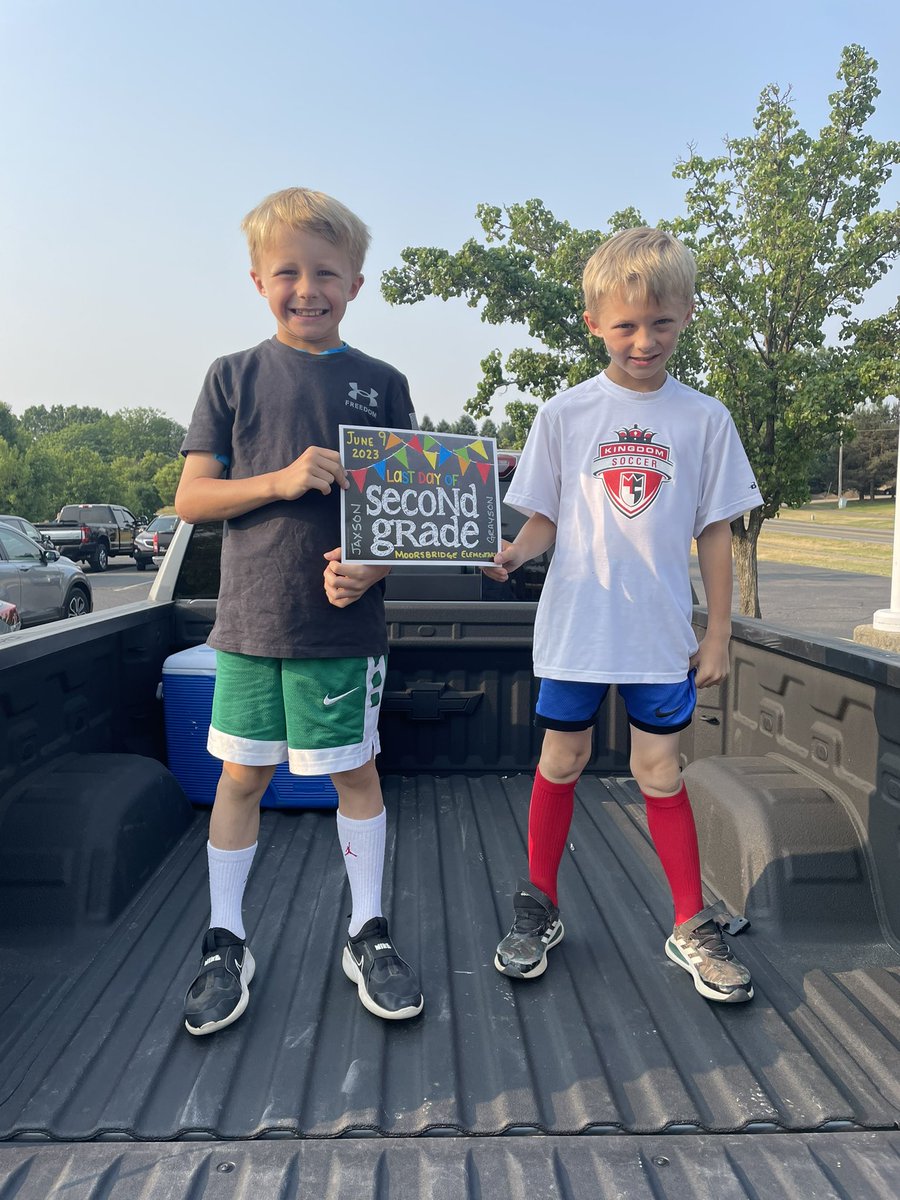 TGOODS20's tweet image. 2️⃣nd Grade in the Books 📘📗
“The days are long.. the years are short”
#BMOC