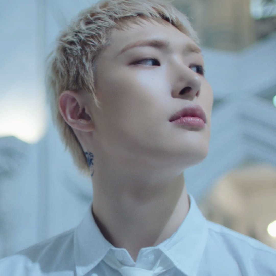 SongxxxxMax's tweet photo. 캬옹켜옹!!!! https://t.co/wgVbStft8d