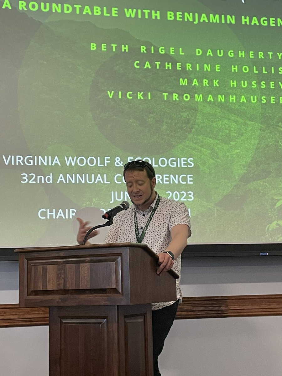 @vwoolf2021 guides us through pedagogy as attention + love as a means of growing with others in ecological readings of DH Laurence and Virginia Woolf… tentacles and tendrils of learning! #VWoolf2023