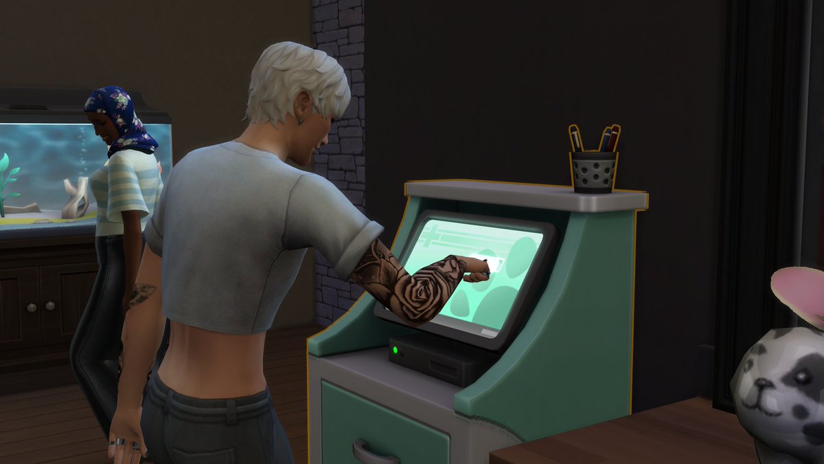 EveeSims's tweet photo. The next morning Lily wakes up Joon-Wo at 4 am, but it looks like she had a good reason and he had to immedietly take her to the vet. https://t.co/qYVXZELUuF