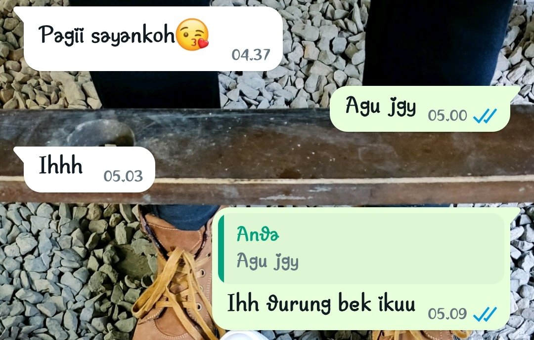 roszinta's tweet photo. Bener-bener ga sadar kalo ngetik kek gitu 🫨 https://t.co/Mjx2tOLHyG