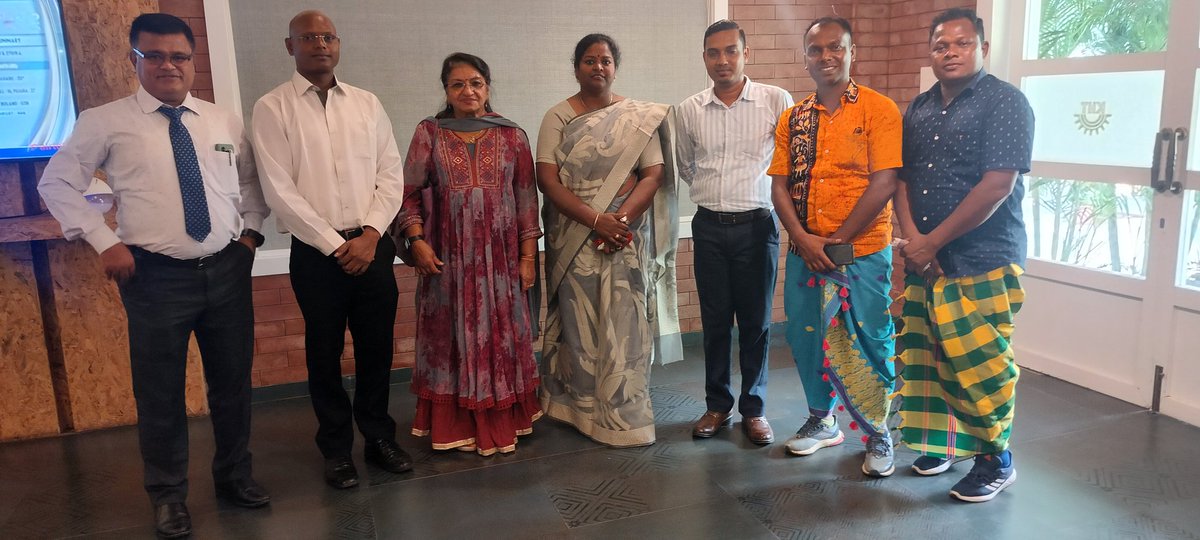 OnimaDr's tweet photo. Had a wide interaction with Secretary Minter of culture govt of India @MoCA_GoI @bhupro @VCofficeBHU https://t.co/2RCYpyunp8