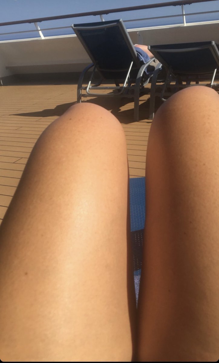 solojuventuss's tweet photo. Würstel in cottura in crociera vista Grecia  🛳
Buongiorno lavoratori 🤣 https://t.co/jWLT0Ga7cC