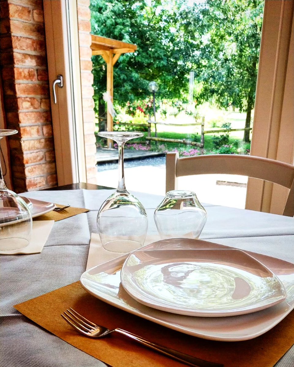 Viantiqua's tweet photo. Buona domenica!

#Viantiqua #agriturismoViantiqua #Fornio #Fidenza #Parma #agriturismo #cia #ciaagricoltori #agriturismoemiliaromagna https://t.co/5ORkaWKBOM