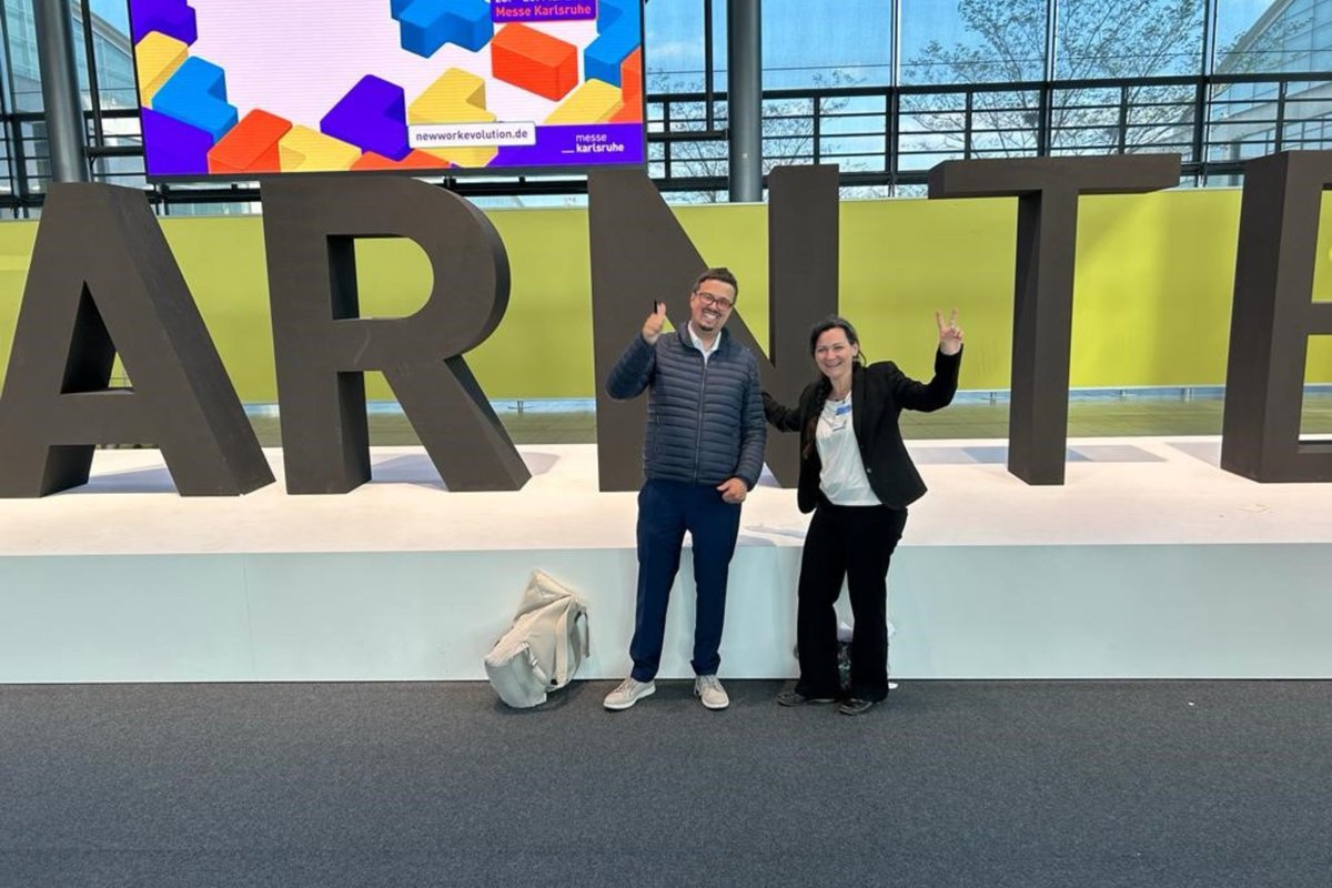 Netzwerk Q 4.0 (@q40_zentral) on Twitter photo 📢Was fördert den Praxistransfer in der digitalen #Weiterbildung? Dr. Nicole Sträfling und <a href="/TophAndre/">Christoph Metzler</a> vom <a href="/iw_koeln/">Institut der deutschen Wirtschaft</a> präsentierten dazu auf der @learntec_news in #Karlsruhe die Best Practices aus den Q 4.0 Trainings. Der Rückblick: zurl.co/lHBm #ausbildung 📢Was fördert den Praxistransfer in der digitalen #Weiterbildung? Dr. Nicole Sträfling und <a href="/TophAndre/">Christoph Metzler</a> vom <a href="/iw_koeln/">Institut der deutschen Wirtschaft</a> präsentierten dazu auf der @learntec_news in #Karlsruhe die Best Practices aus den Q 4.0 Trainings. Der Rückblick: zurl.co/lHBm #ausbildung