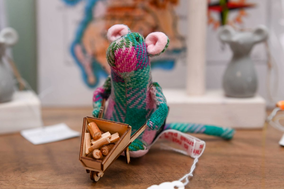 An Aladdin's cave of pottery, jewellery, candles &amp; soaps, this #Stonehaven treasure trove gives local crafters a platform to shine✨ 

Run by Rachel Vass &amp; her husband Euan, Haven's Treasures is a gift shop with community crafting at its heart🧡 

buff.ly/43vfmkN