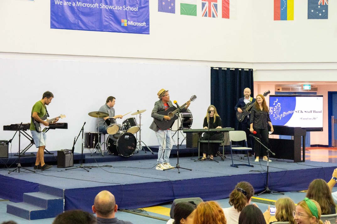 sekqatar's tweet photo. Unforgettable night! 🌟

Huge thanks to our incredible MYP-DP students and staff for an unforgettable night of talent! You blew us away with your amazing skills! #IBschool #artsnight #music #performances 🎵🎶 https://t.co/Uv4S0zWCMS