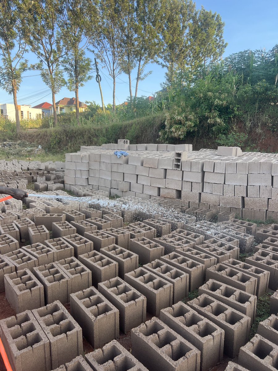 Stractora tweet media