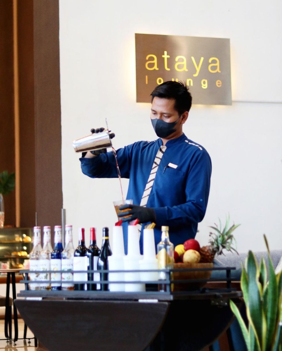 Looking for a way to ease in into the weekend... ?

We have just right drinks for you 🍹

Join our Iyan Budiyanto, one of our Best Bartender as the whip up an indulgent lovely weekend